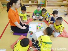 -瑞恩宝感统训练·语言提升·蒙氏托育中心