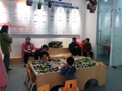 -斯坦星球AI编程·机器人科创·科学实验·信奥·思维·STEM·乐高·竞赛考级(长宁虹桥大融城荟聚中心)