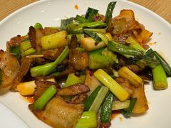 -渝信川菜 · 川味家常菜(财富购物中心店)