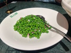 -新白鹿餐厅(湖滨银泰IN77C区店)