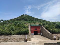 -明鲁王陵