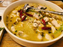 -爱啤精酿·民谣酒馆(滨江店)