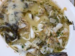-渔语鱼酸菜鱼新川菜(来福士店)