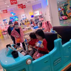 -纽西卡汽车小镇(大悦城店)