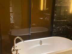 -中山利和希尔顿酒店