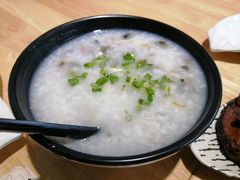 皮蛋瘦肉粥-玖鲜小笼(中山广场店)