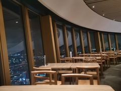 -悉尼塔旋转餐厅