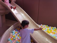 -水桶王国主题餐厅·聚会·生日派对·亲子活动·家庭套餐(亚龙湾希尔顿店)