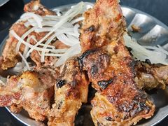 -烤肉小伙烤肉店
