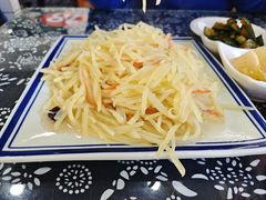-八两八金·莱芜特色炒鸡(市南漳浦路店)