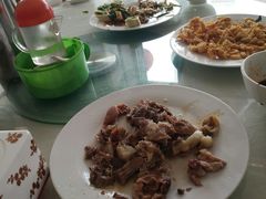 -华龙特色大骨鸡农家菜馆