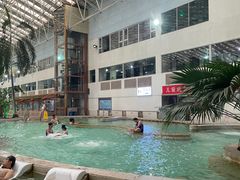 -龙脉温泉室内游泳馆