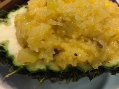 -香巴拉云南餐厅(华莱坞店)