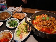 -辣尚瘾·烤鱼·新川菜(交大直营店)