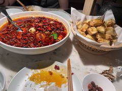-初蓉丨遇见新川菜(亲贤街荣耀店)