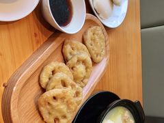 -莲餐厅·湖北菜·潜江小龙虾店(愚园路店)