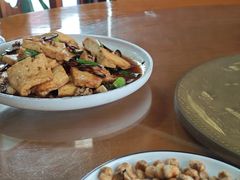 -芦茨金富饭庄·25年老字号·专做稻草鸡