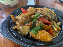 -胡子饮食店