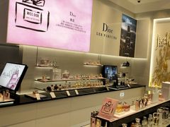 -Dior迪奥(上海世茂广场店)
