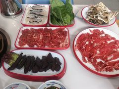 -毛辣果·贵州红酸汤牛肉火锅(西单店)