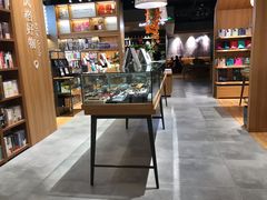 -百新书局(尚悦湾店)