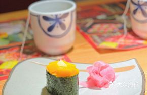 Thai Mango Sushi