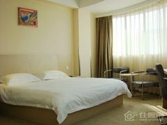 -豪泰168酒店(无锡上马墩靖海地铁站店)