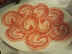 西班牙猪腩肉-鲜入围煮花胶鸡海鲜火锅