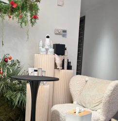 -Rarely瑞黎美所·精研美肤中心