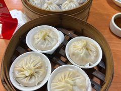 -莱莱小笼·乔艾