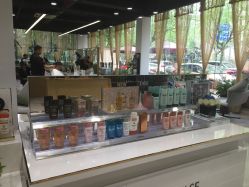 -CARR SALON
