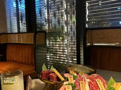 -铭牛烧肉·和牛海鲜自助(高新月牙湖店)
