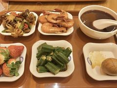 -白金汉爵大酒店-24小时餐厅