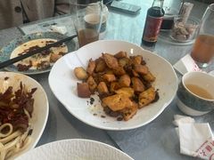 -汗腾格里·风味餐厅(新疆驻京办店)