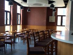 -上海德威外籍人员子女学校(浦西校区)