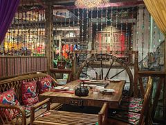 -吴氏老牌坊云南鱼豆花火锅店(通江街店)