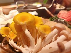 -三出山火锅(南京万象天地店)