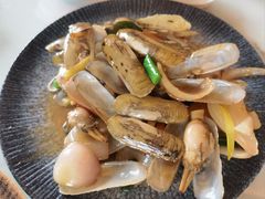 -三姐妹·海鲜大排档