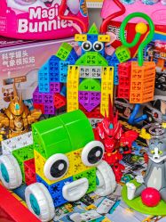-玩动奇季品牌玩具超市