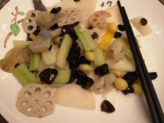 -三英温泉度假酒店-自助餐厅