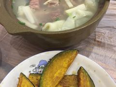 馄饨老鸭煲-老品芳