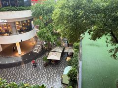 -瑞虹新天地月亮湾