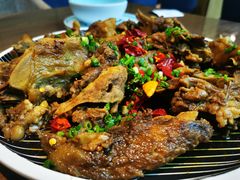 -有红鸡毛店·川菜(建设路店)