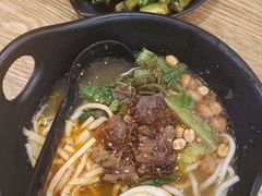 -桂在香知桂林米粉(红博中央公园店)