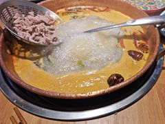 -洱火云南酸菜牛肉火锅(石景山当代商城店)