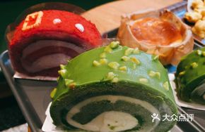 Matcha Swiss Roll