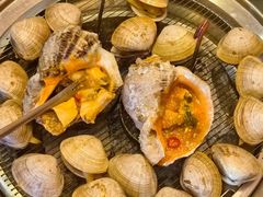 -围炉肉舍•炭烤活鳗•丹东海鲜烤肉(步行街店)