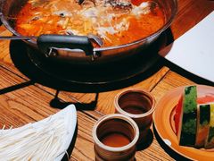 -亮欢寨酸汤鱼(沙冲路店)