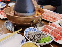 -楼外楼大刀肉传统火锅居(博学路店)