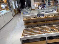 -光明眼镜·蔡司授权(九亭U天地店)